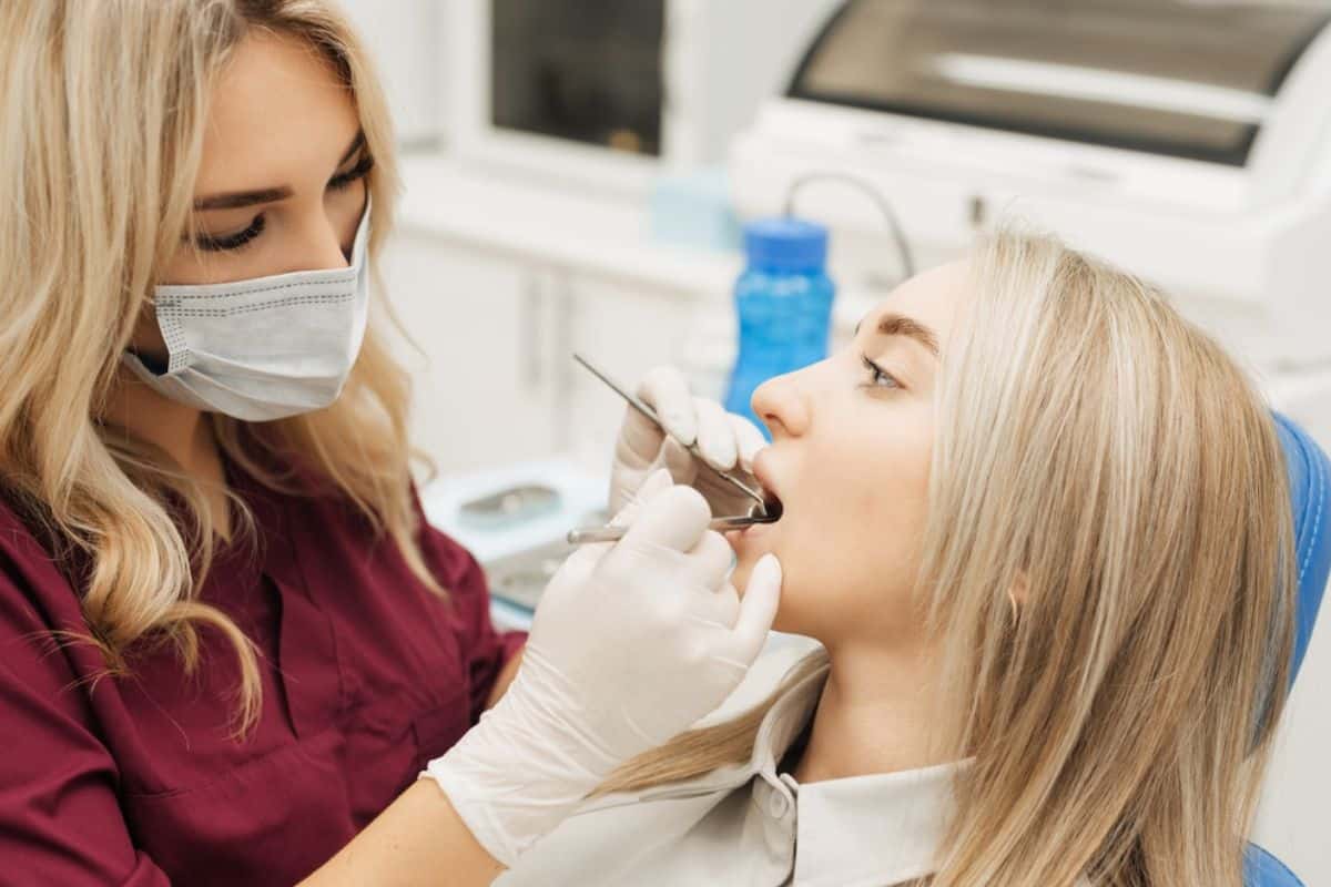 After-Hours Tooth Pain? What a Dentist in New Haven, CT Recommends