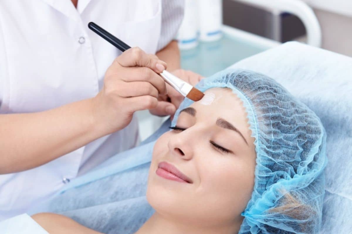 Picture-Perfect: How Cosmetic Dentistry Maintains White Smiles