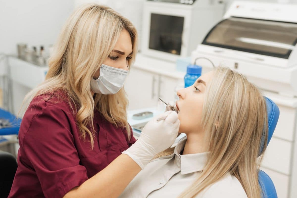 How a Dentist Helps Foodie Families Keep Their Smiles Healthy